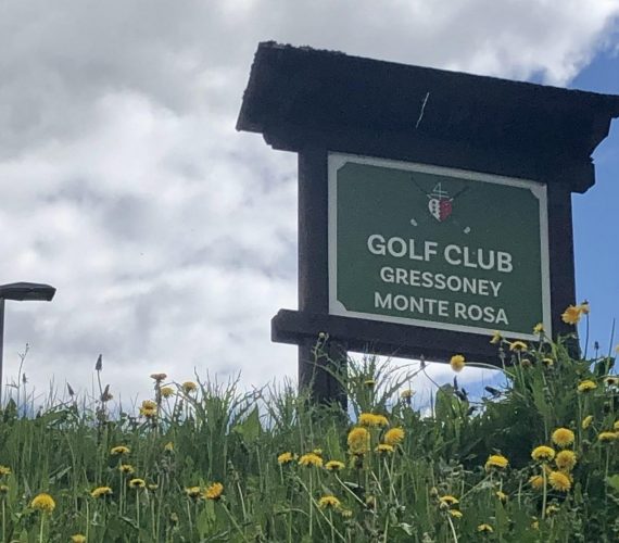Free Golf Hotel