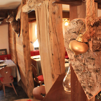 Hotel-Gran-Baita–Ristorante-Gressoney-Restaurant-Bar-dettaglio_AMBIENTE_HB